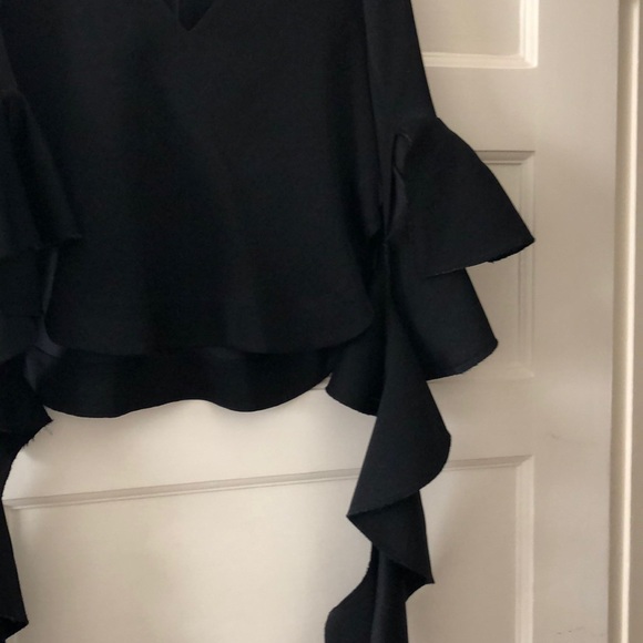 Ellery top with arm detail - Picture 2 of 6